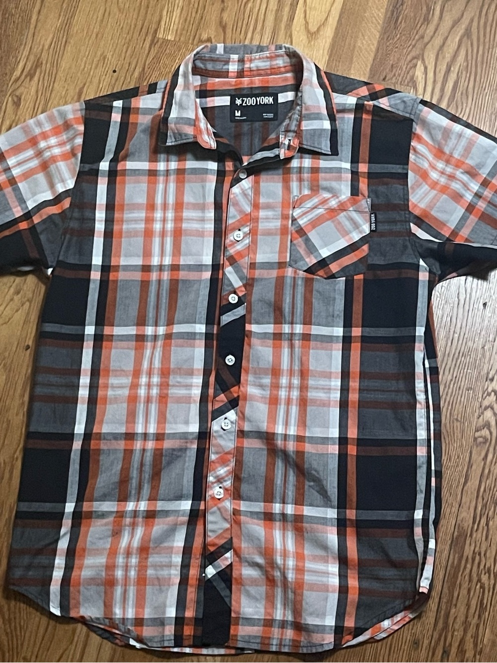 Zoo York Men’s Plaid Button Up Shirt Short Sleeve Orange Black Gray Size M